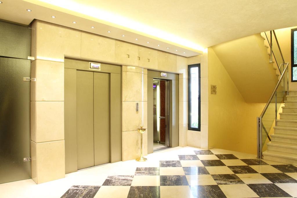 Promenade Hotel Zalqa Esterno foto